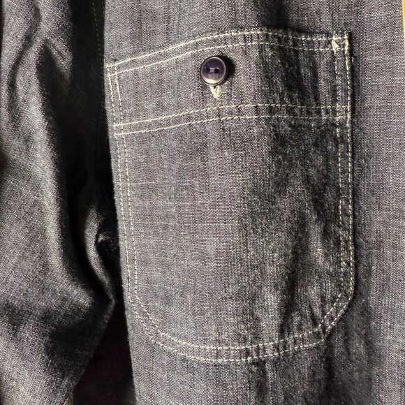 NWT Dockers Men’s Dark Denim Button Up Shirt Size M - Picture 8 of 10